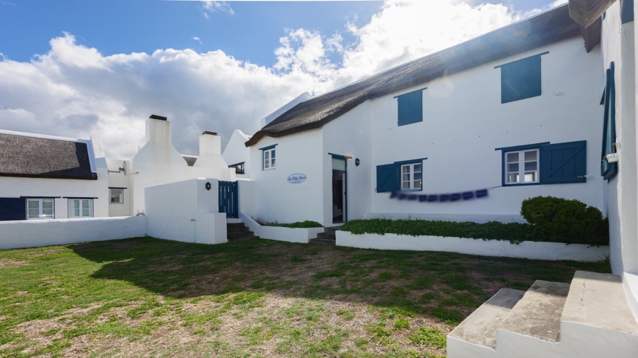 5 Bedroom Property for Sale in Struisbaai Western Cape